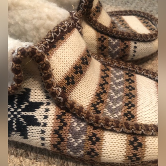 Croc like slides 1 blue sz 10 1 white sz 8 slippers sz large used - Picture 8 of 10